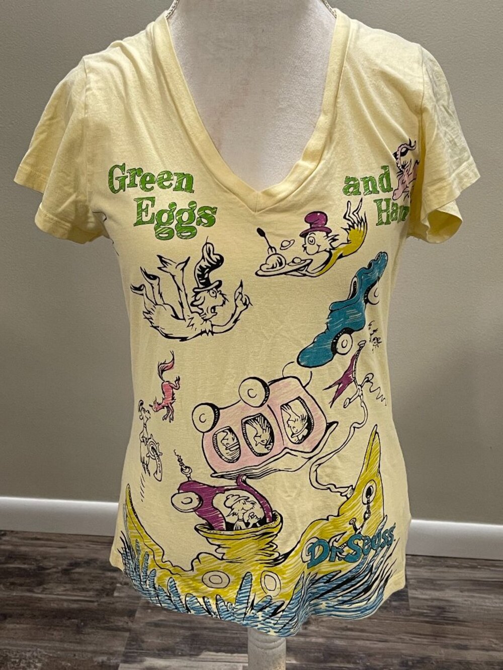 Dr. Seuss Graphic t-shirt
